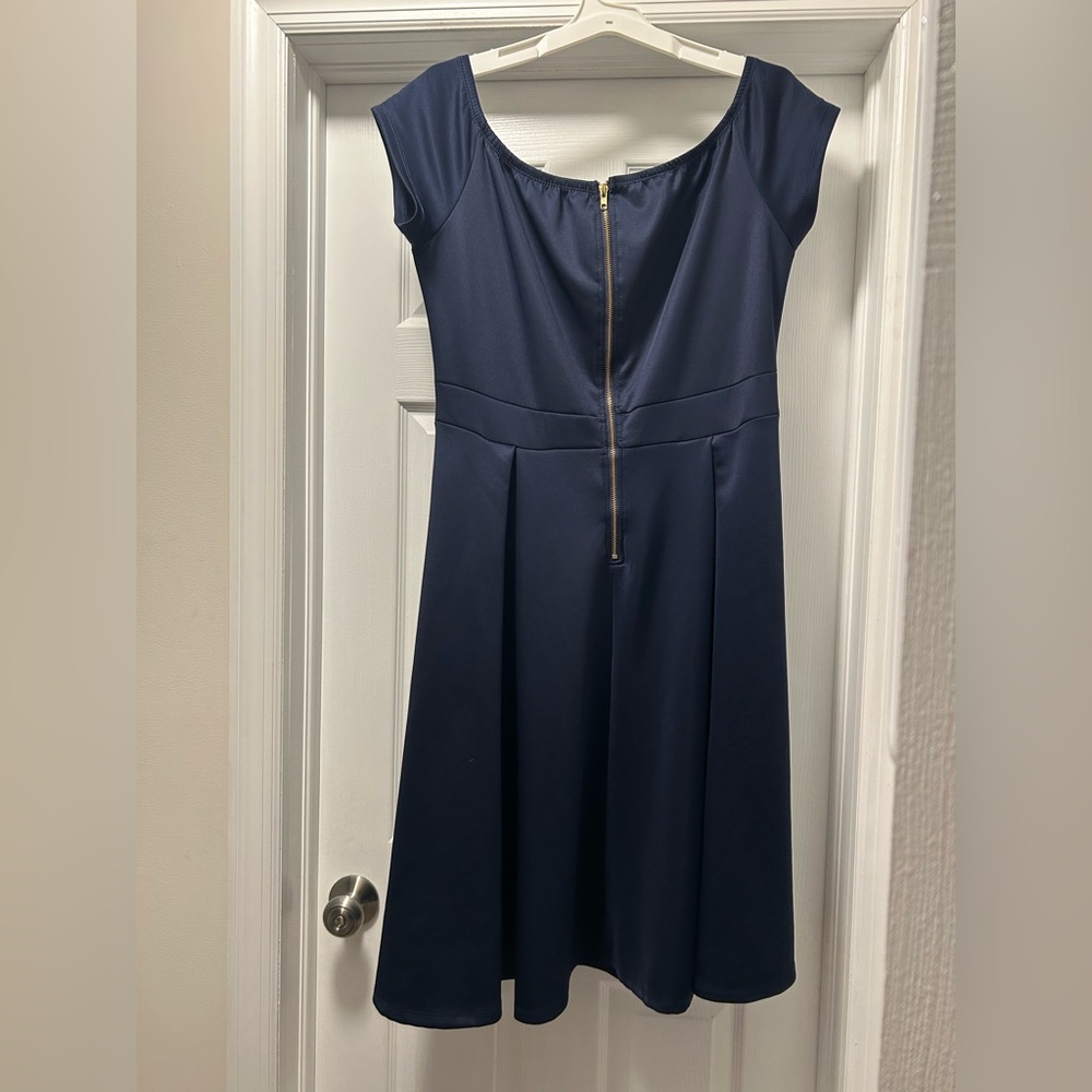Elegant Navy Blue Women's Dress - Picture 2 of 3